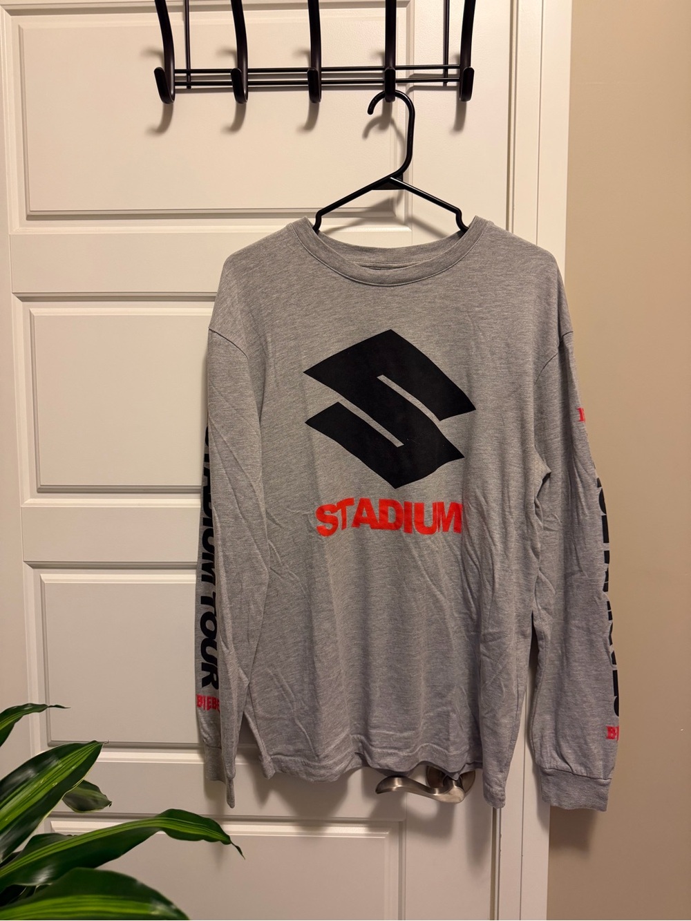Justin Bieber Stadium Grey Long-Sleeve Graphic Men’s Shirt